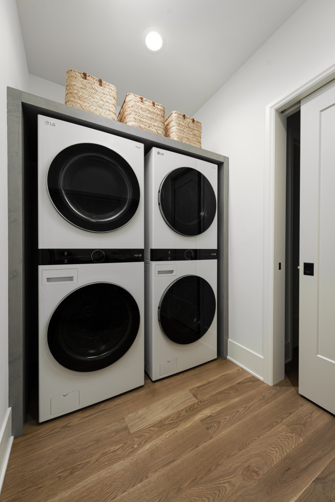 Hinsdale New Construction - Traditional - Laundry Room - Chicago - by ...