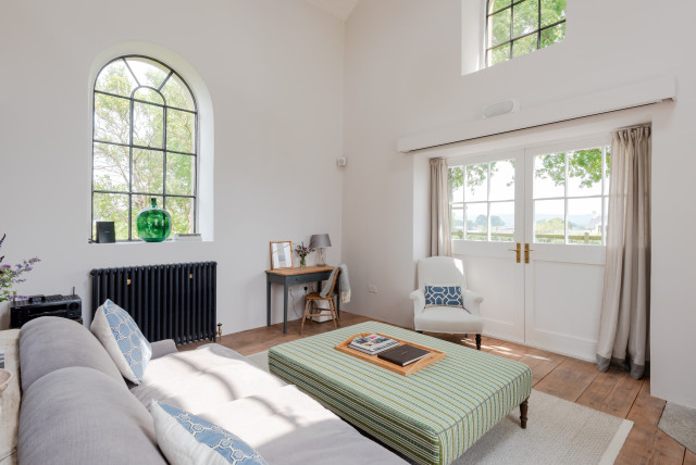 Chapel conversion rustik-vardagsrum