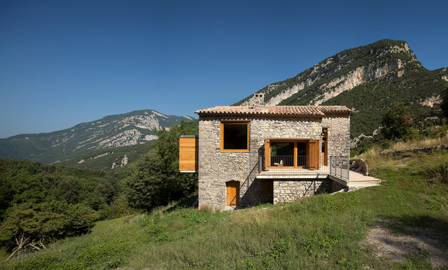 Casa El Bosquet rustikt-hus-og-facade