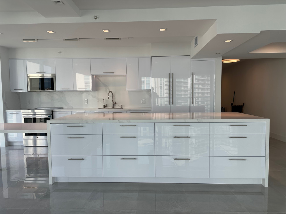 Sunny Isles Beach - 3 Bedroom / 3 Bath full renovation