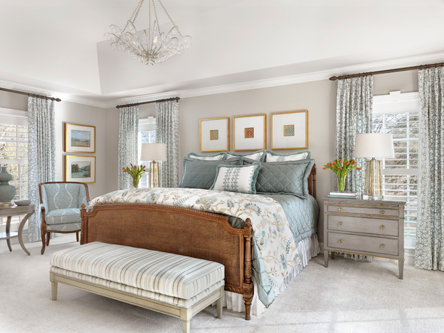 Graceful Spacs traditional-bedroom