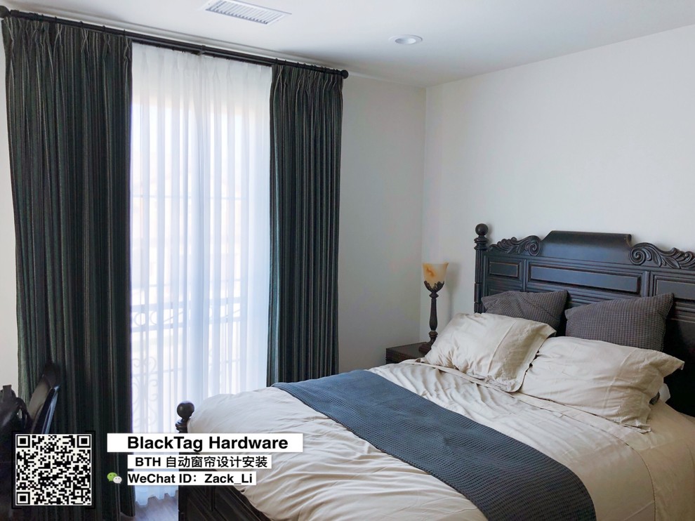 Minimalist home design photo in Orange County