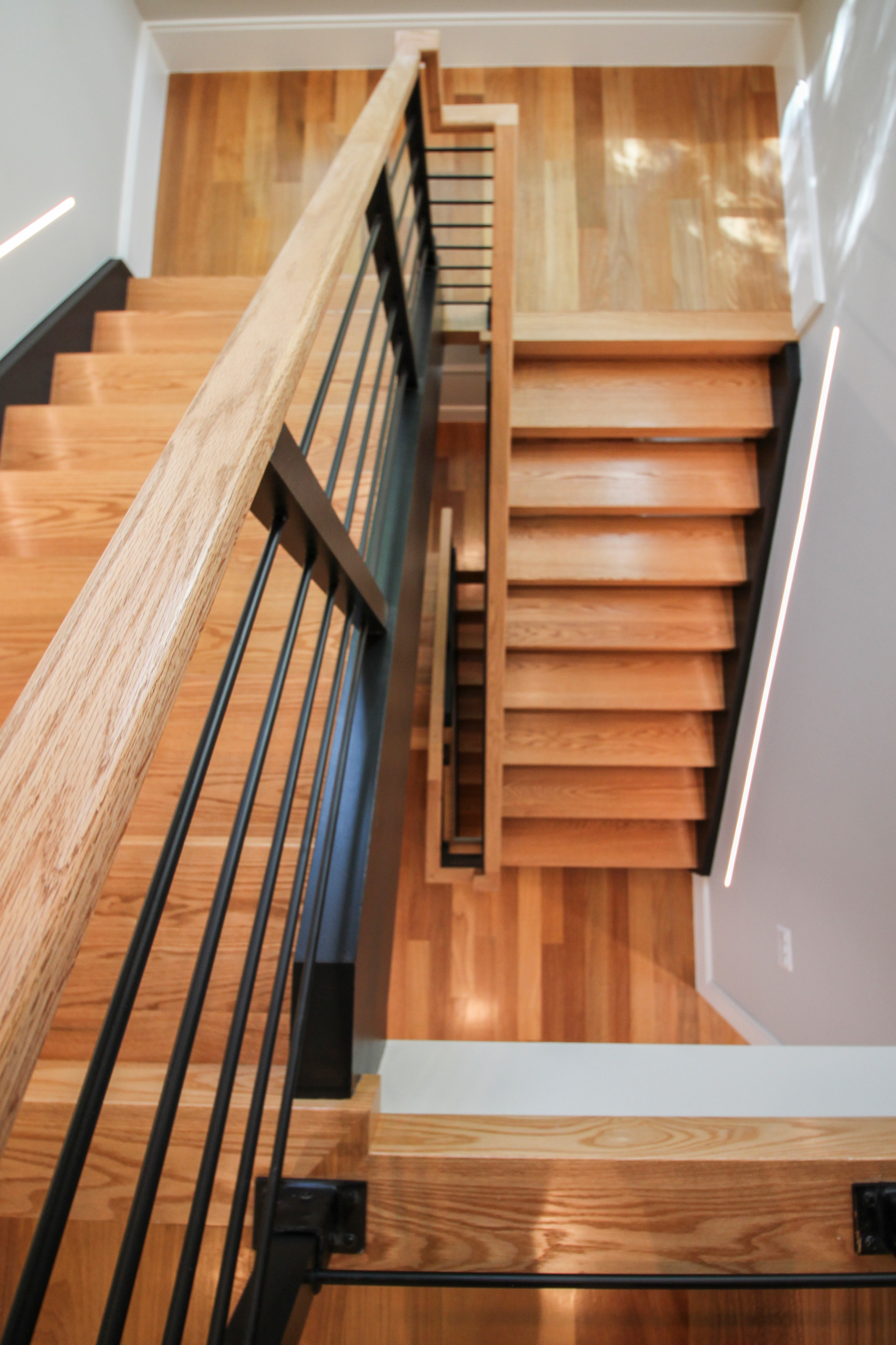 73_Bold & Gorgeous Stairs in Contemporary Entryway, Bethesda MD 20814