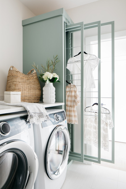Wall-Mounted Drying Rack: Practical Solution for Small Laundry Room