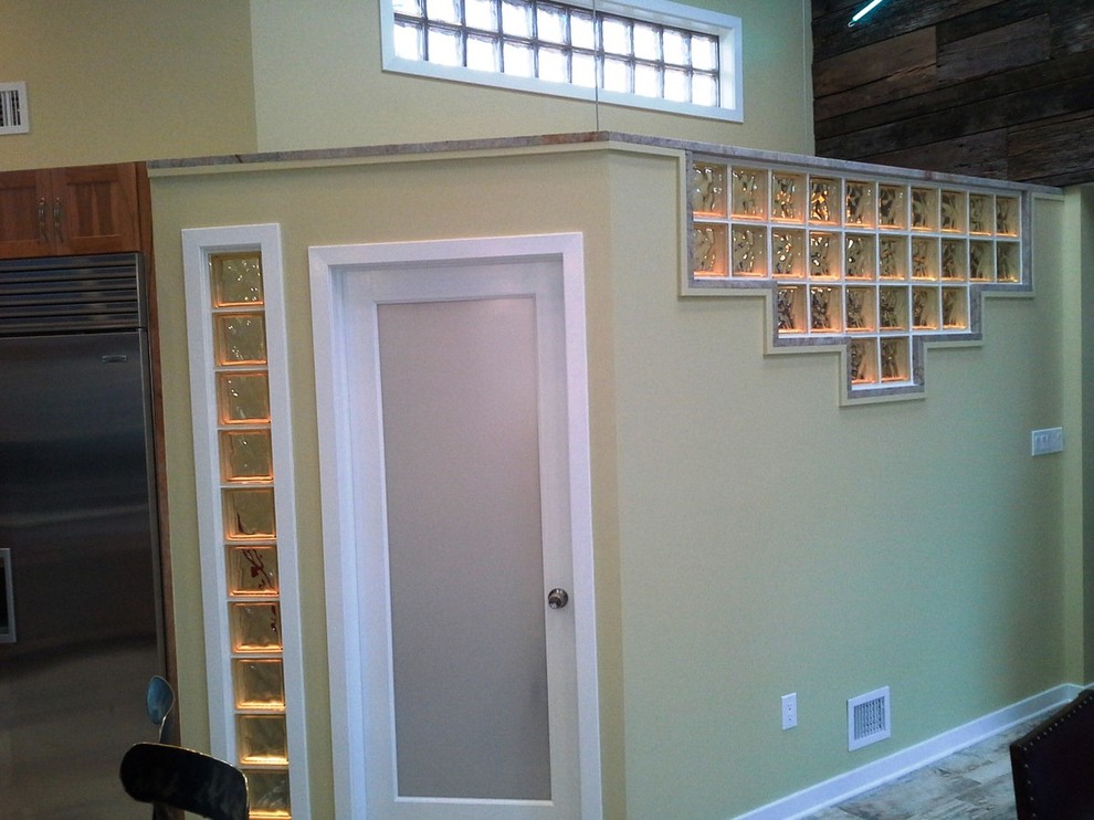 Kitchen - rustic kitchen idea in DC Metro