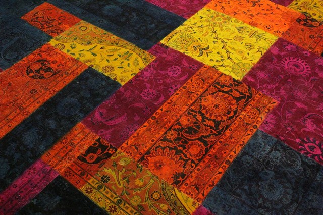 Patchwork Color Reform Hermina Magenta/Orange Area Rug, 8'2x10'0