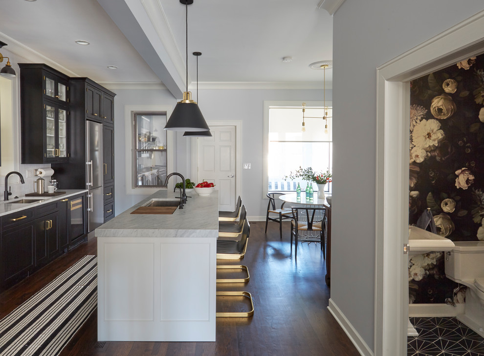 Inspiration for a transitional home design remodel in Chicago