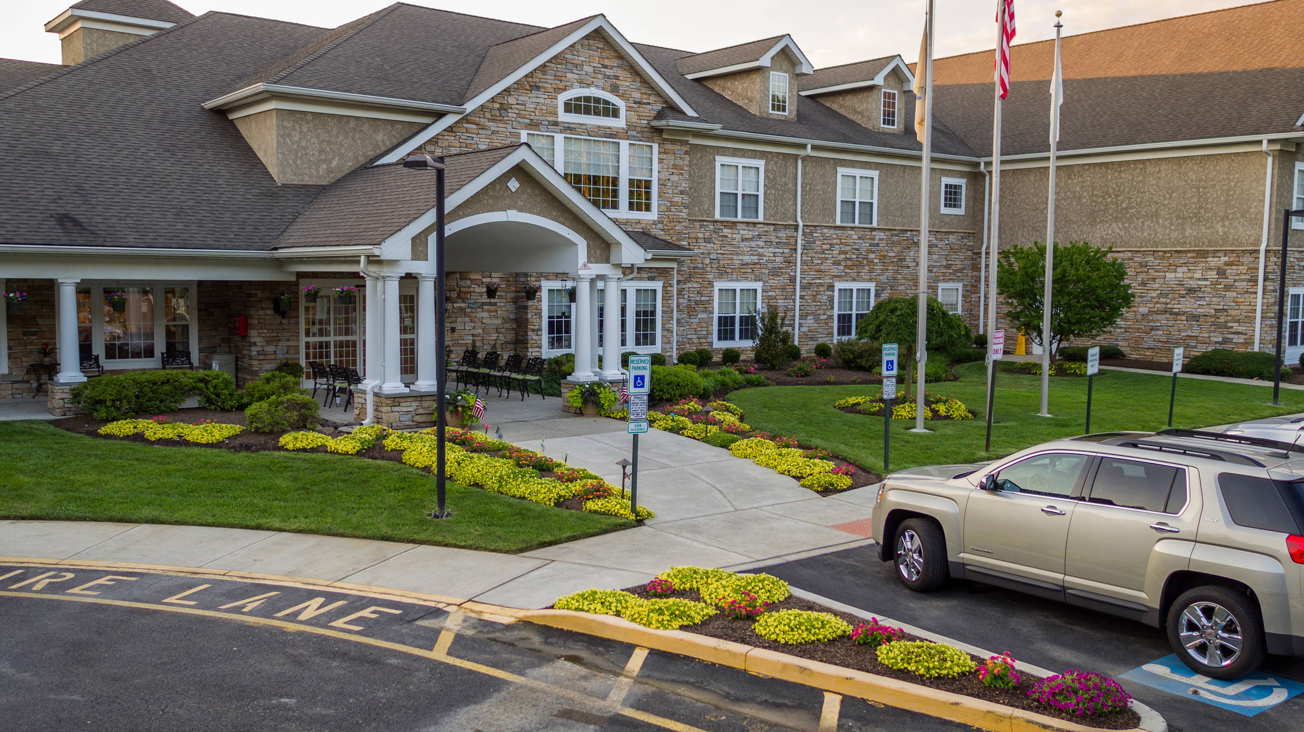 Hamilton NJ Interior Courtyard