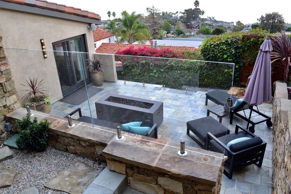 Design ideas for a contemporary patio in Orange County.