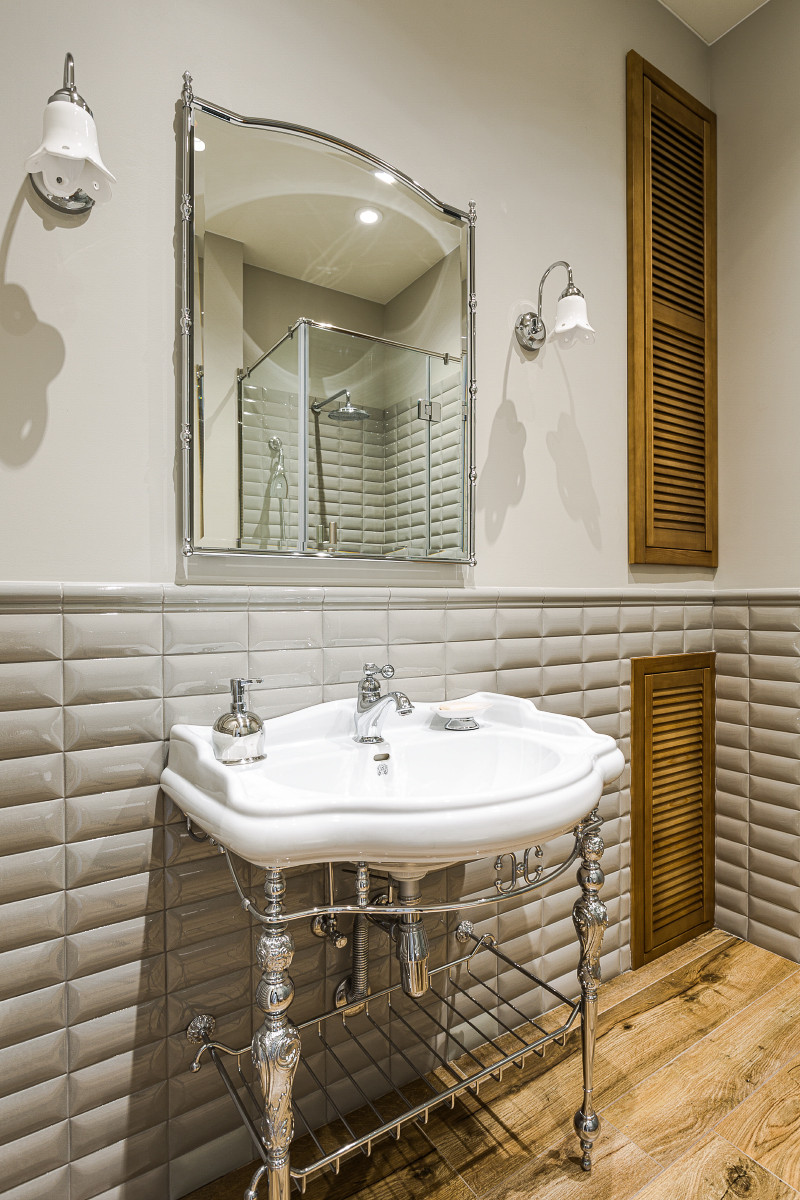 Немного солнца в холодной воде. Реализация