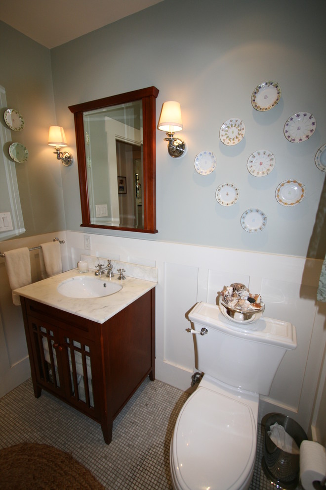 Design ideas for an arts and crafts powder room in San Francisco.