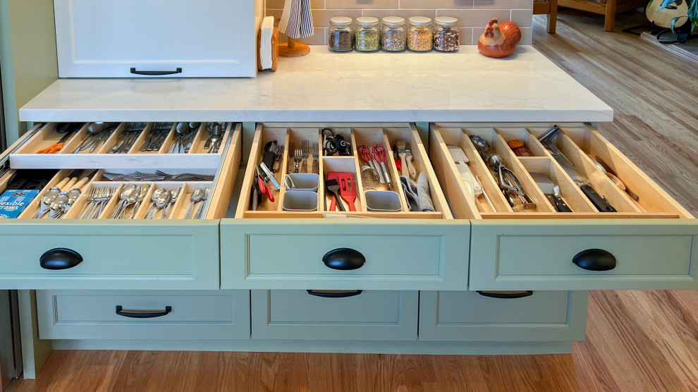 Rosemary Sprig & White