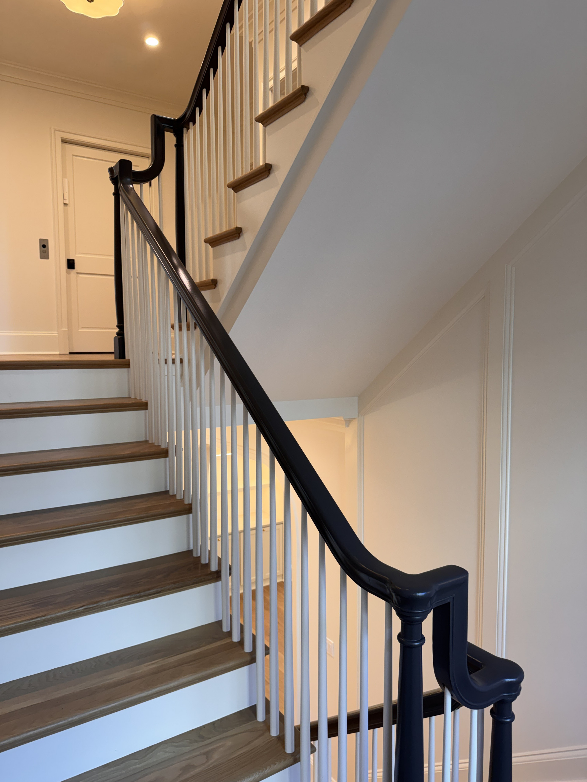 Project #160 | Traditional Box Stair with Gooseneck Handrail