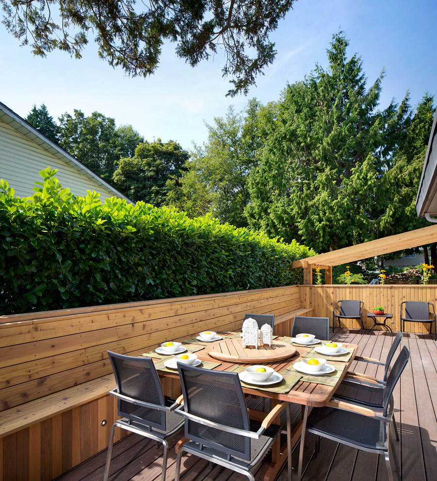 Inspiration for a transitional deck in Vancouver with no cover.