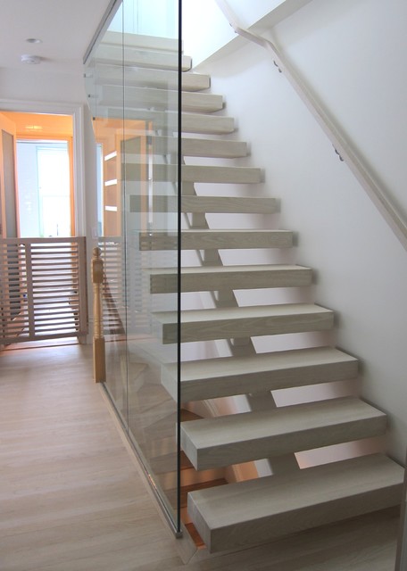 Brooklyn open riser stair - Contemporary - Family Room 