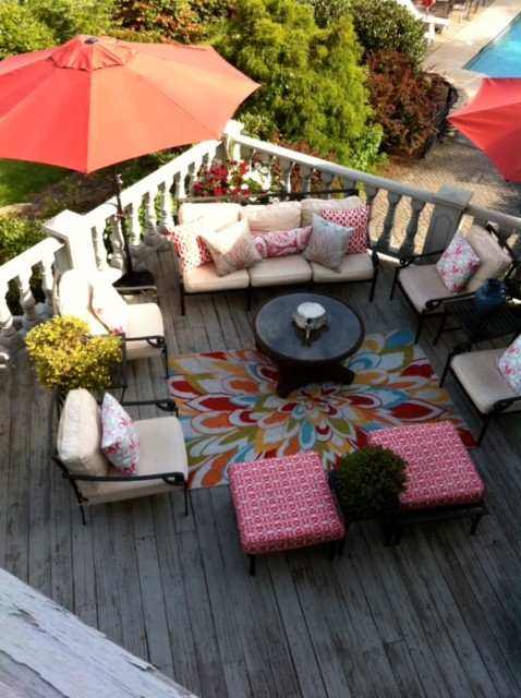 Design ideas for a mid-sized transitional backyard deck in Philadelphia with no cover.