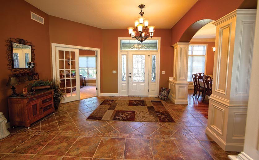 Entryway - entryway idea in Cedar Rapids