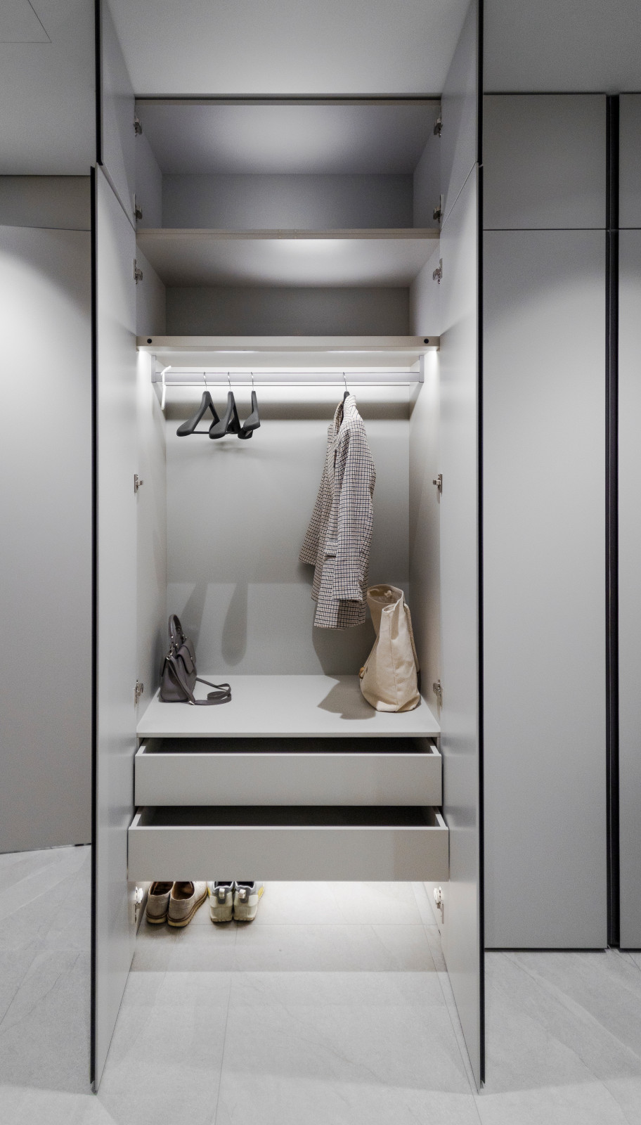 светлая квартира в ЛАХТА Plaza