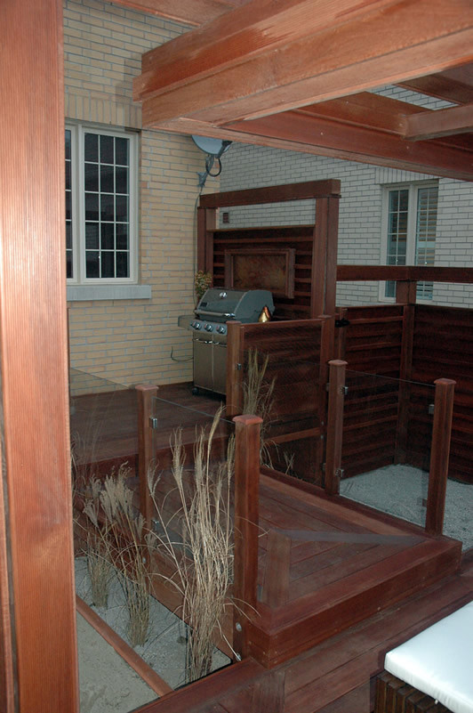 Inspiration for a rustic home design remodel in Toronto