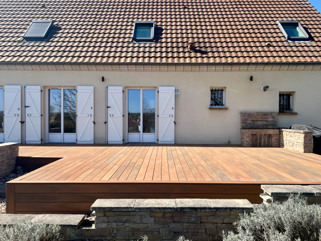 Terrasse en composite PEFC contemporary-deck