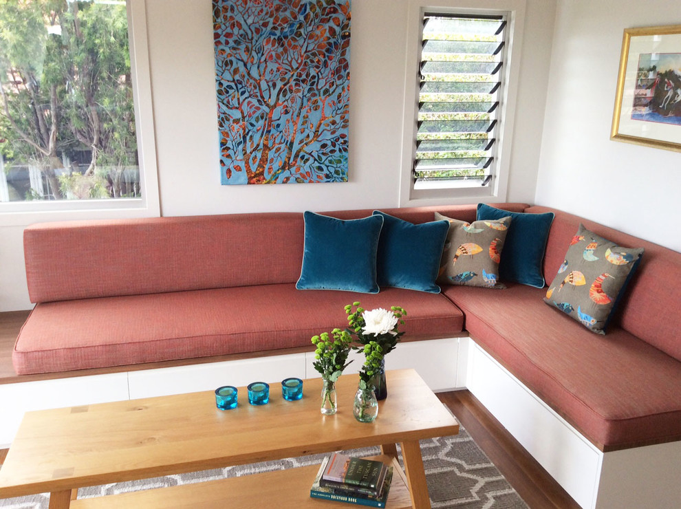 Photo of a midcentury family room in Brisbane.