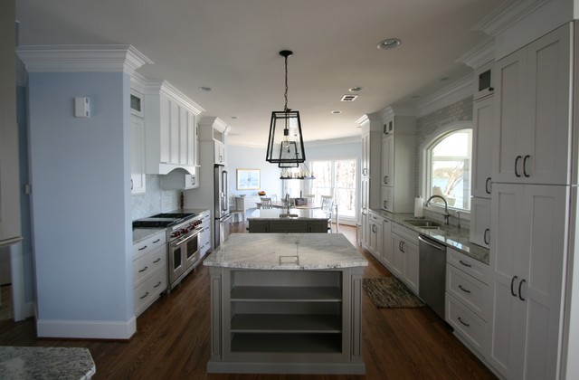 Hideaway beach-style-kitchen