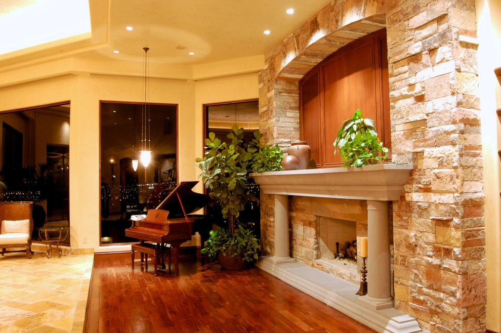 Mountain style home design photo in Jackson