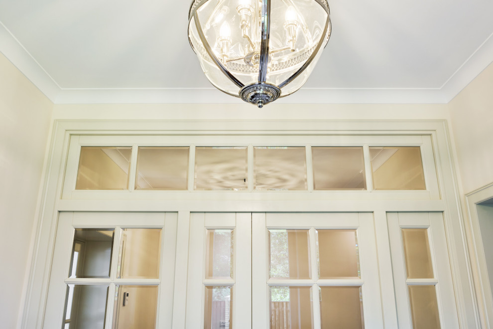 Кантри Ral 1013 в интерьере дома