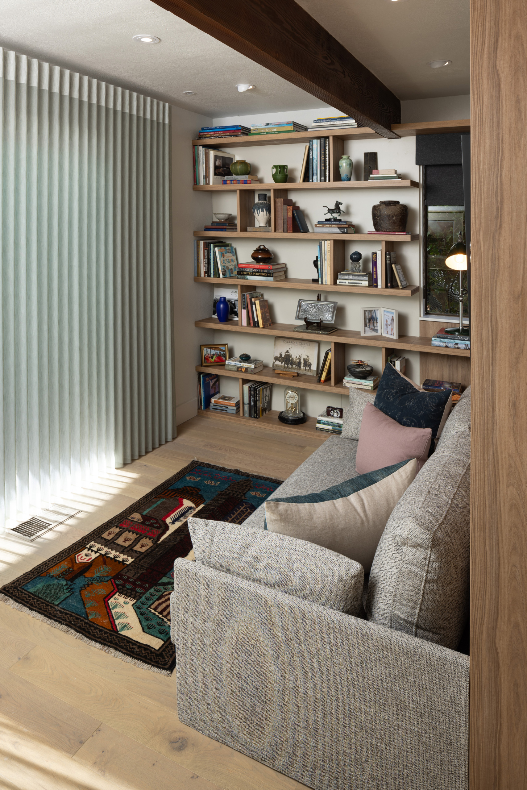 Mid-Century Among the Oaks Condo