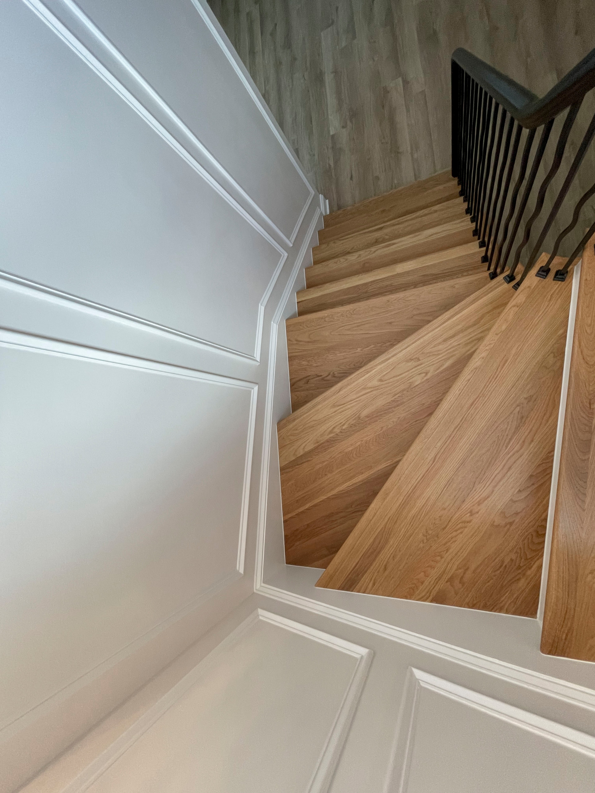 106_Modern Balustrade System Meets Traditional Winding Stairs, Aldie VA  20105