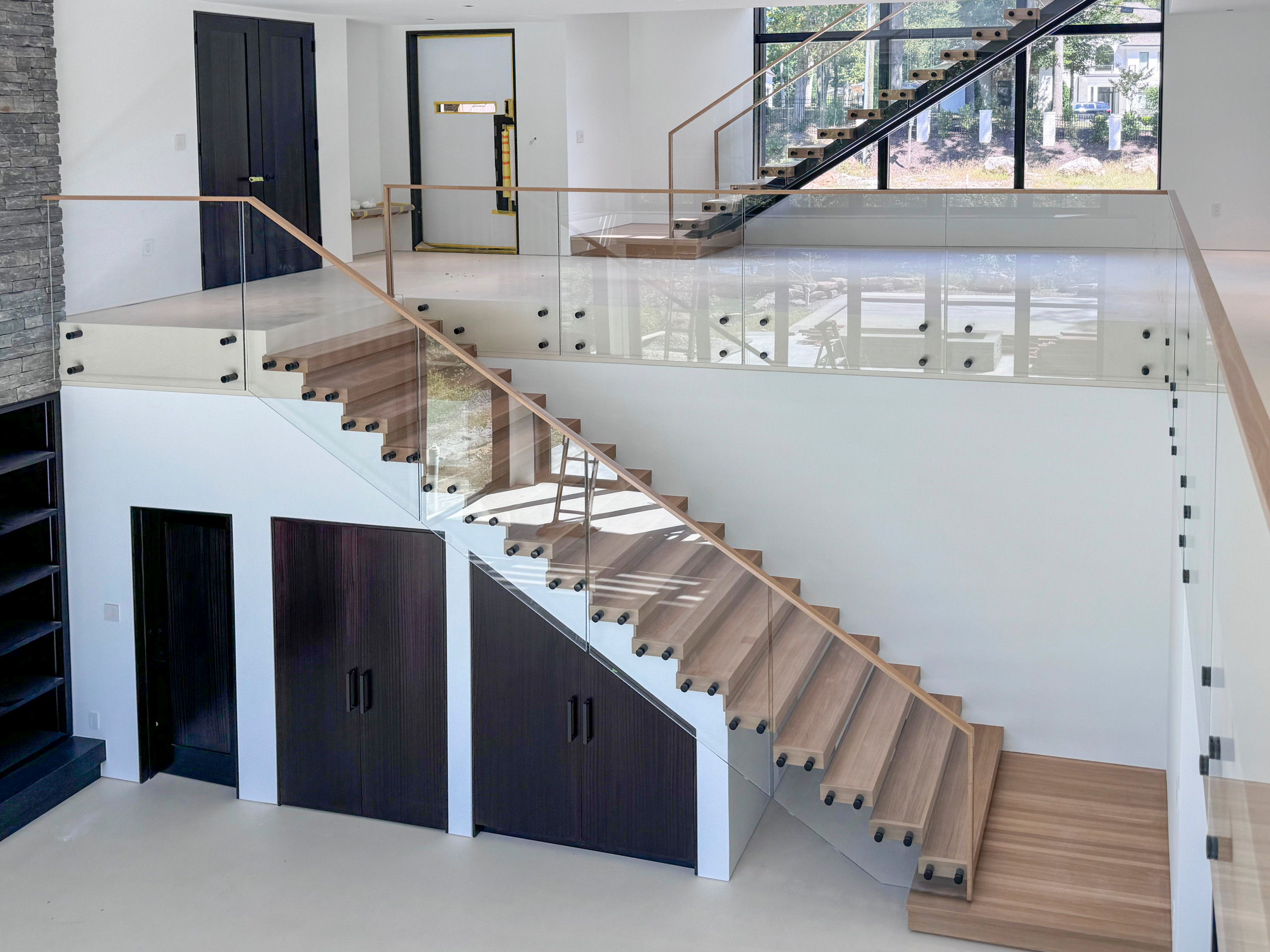 126_Visually Open and Light Contemporary Staircase, Mclean, VA 22102