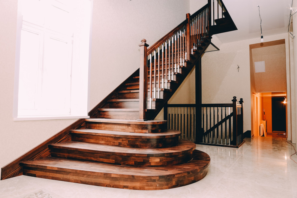 Лестниц для дома от компаний Лестница Этаж