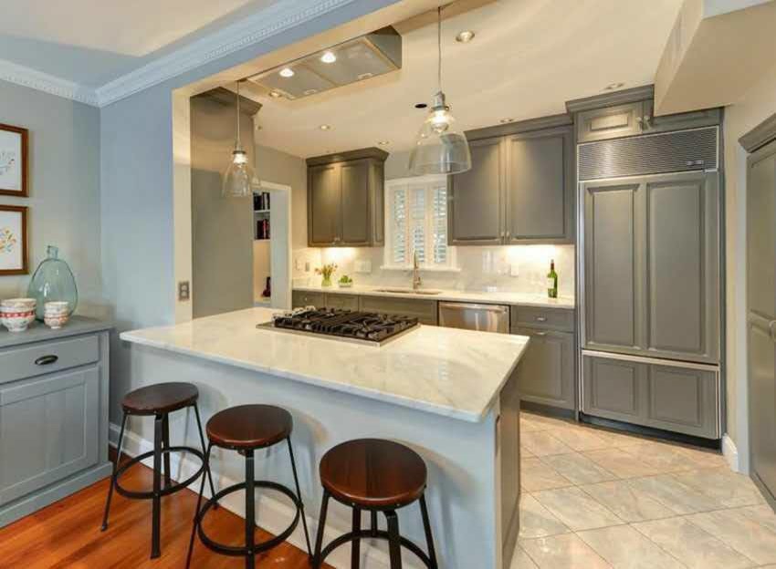 Kitchen - transitional kitchen idea in Sacramento