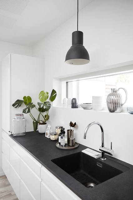 Houzz Tours Camilla Julie scandinavian-kitchen
