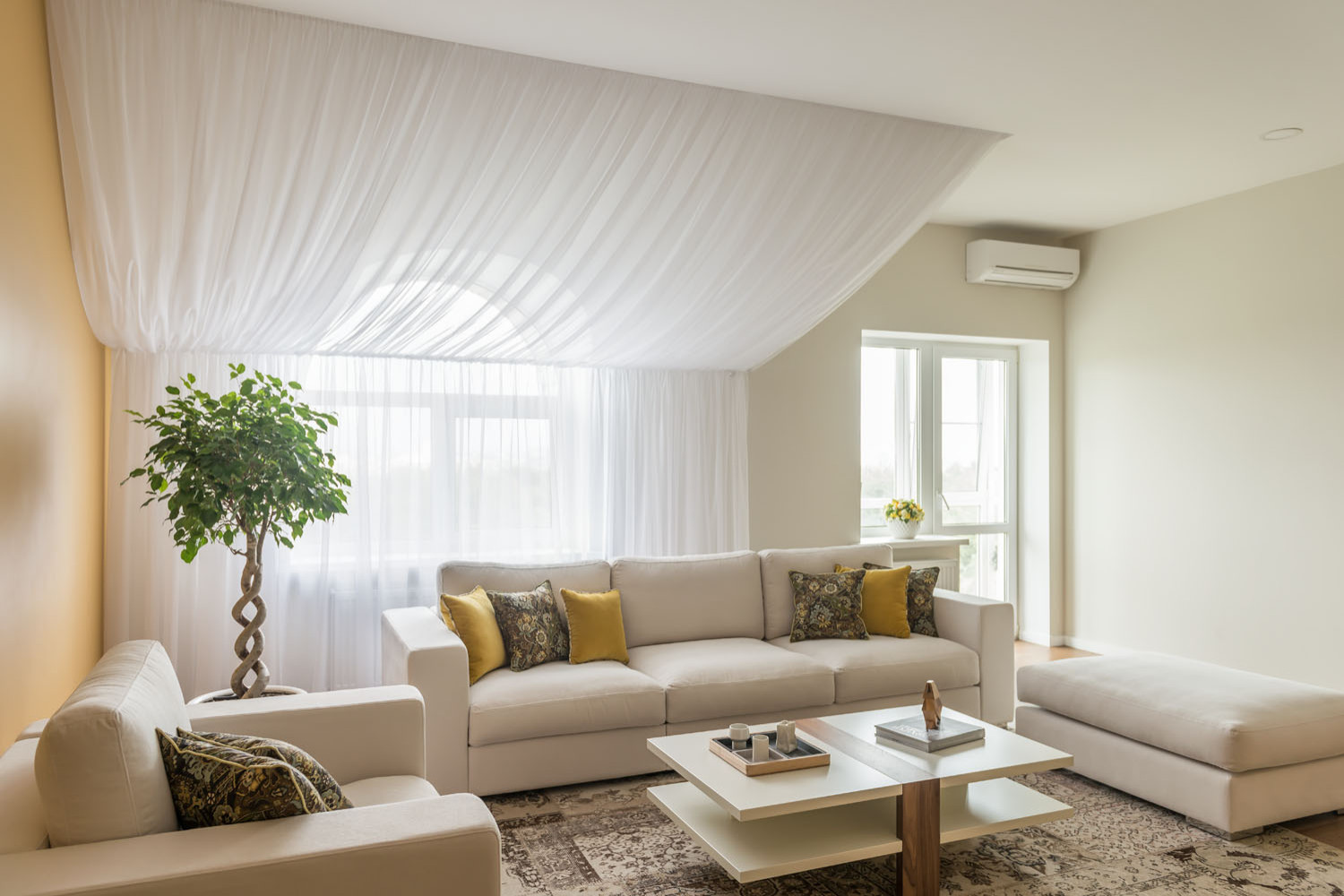 ЧАСТНЫЕ АПАРТАМЕНТЫ GREEN & WOOD