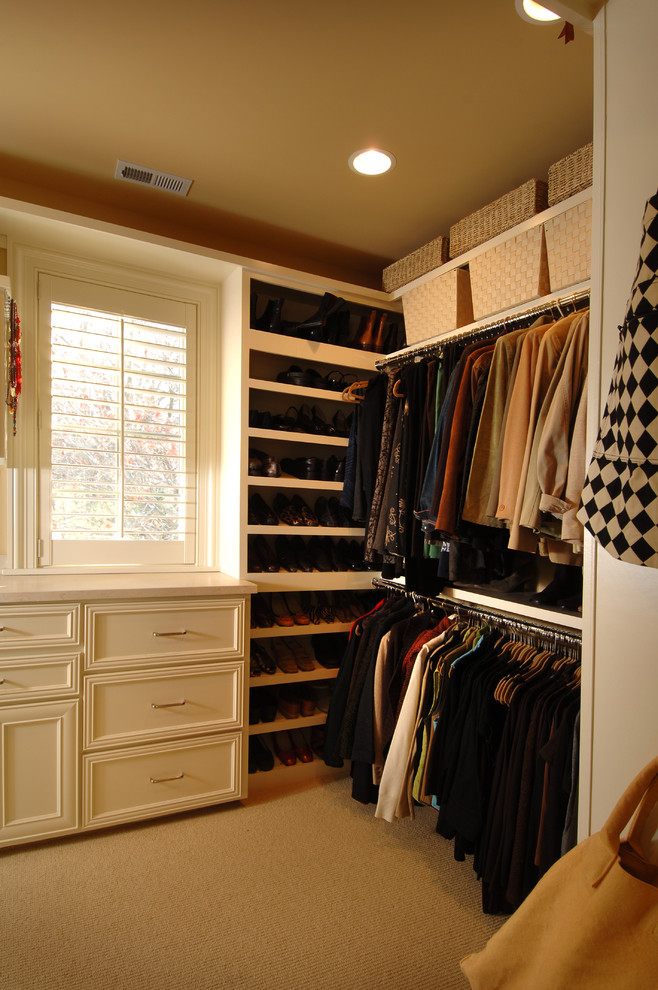 Design ideas for an eclectic storage and wardrobe in Denver.