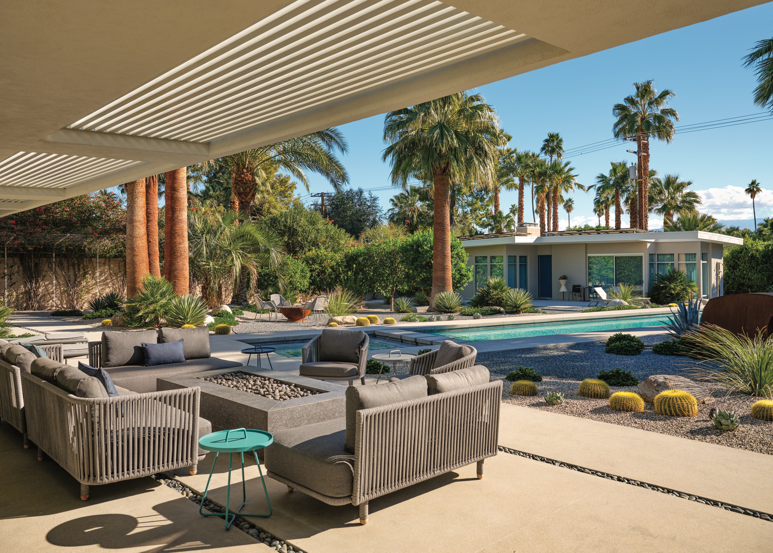 6 великолепных садов фестиваля Palm Springs Modernism Week 2022 | Houzz  Россия