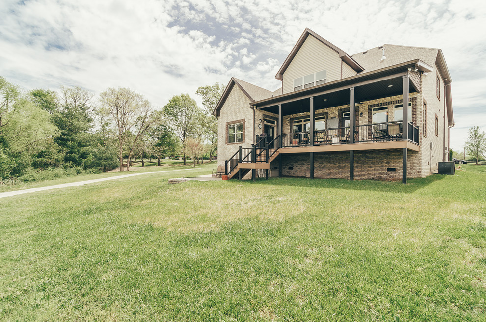 Inspiration for a transitional home design remodel in Nashville
