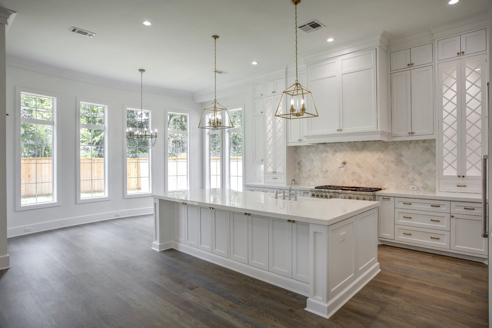 Inspiration for a transitional kitchen in Houston.