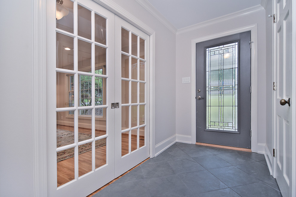 Inspiration for a transitional home design remodel in Charlotte