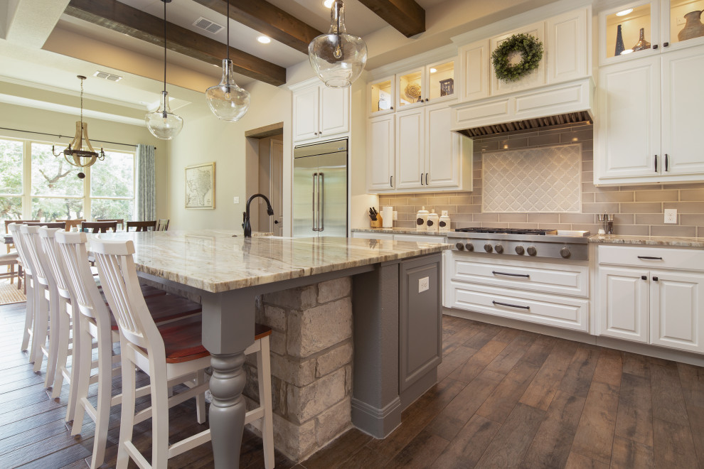 Mountain style kitchen photo in Austin