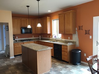 Need help with kitchen paint color