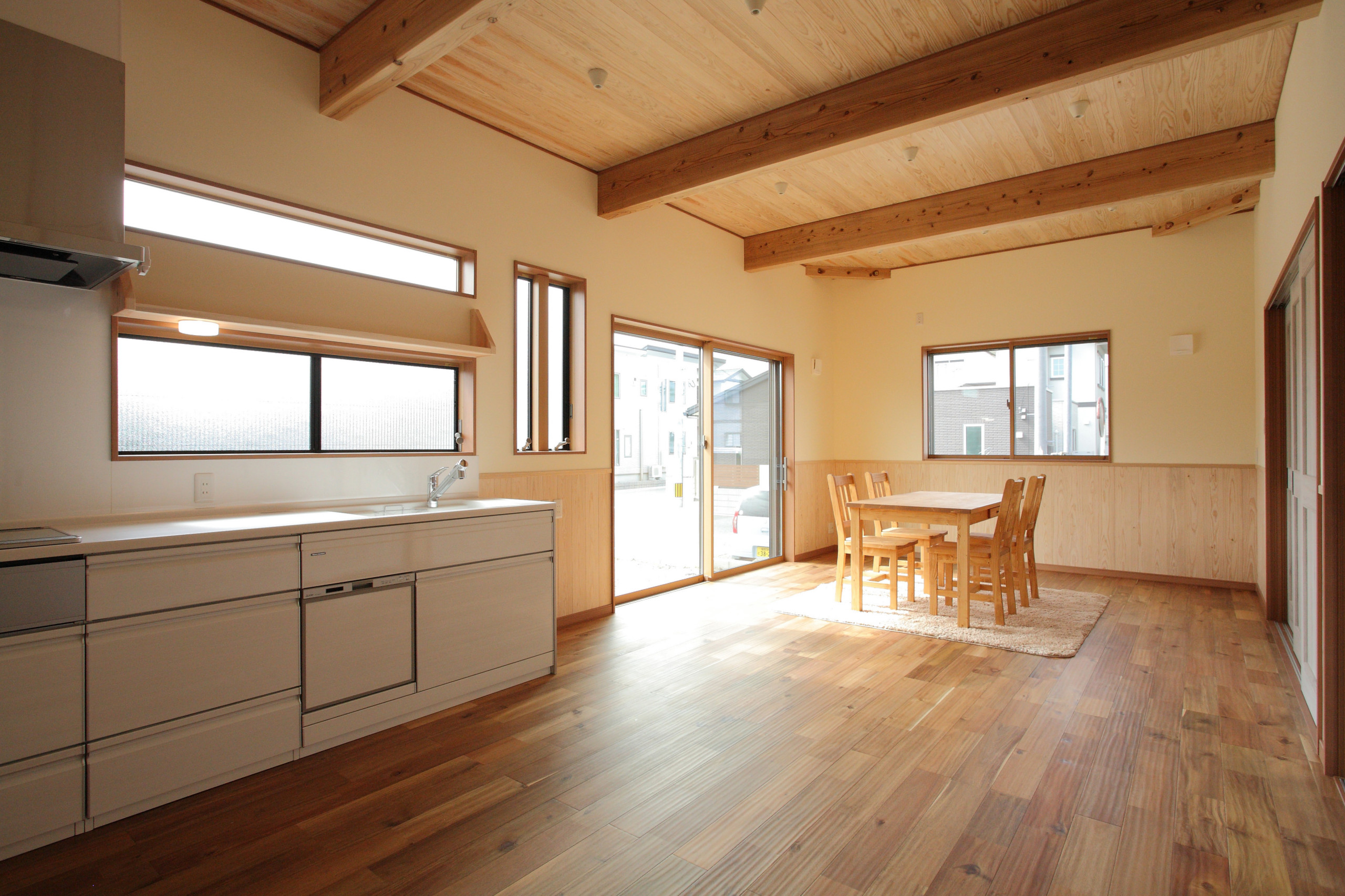 広々とした開放感ある平屋の家