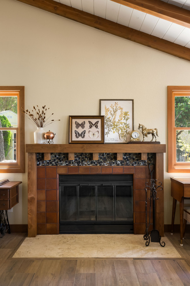 California Hills - Craftsman Charm