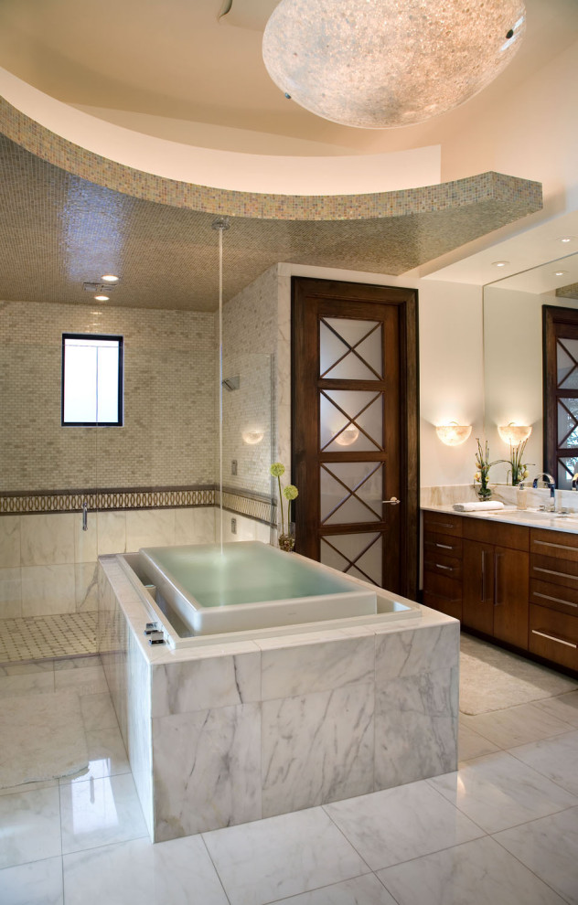 Bathroom - transitional bathroom idea in Orlando