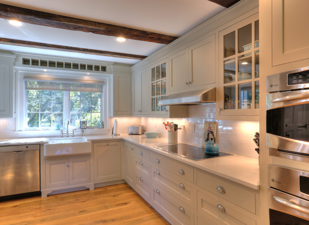 Design ideas for a country kitchen in Bridgeport.