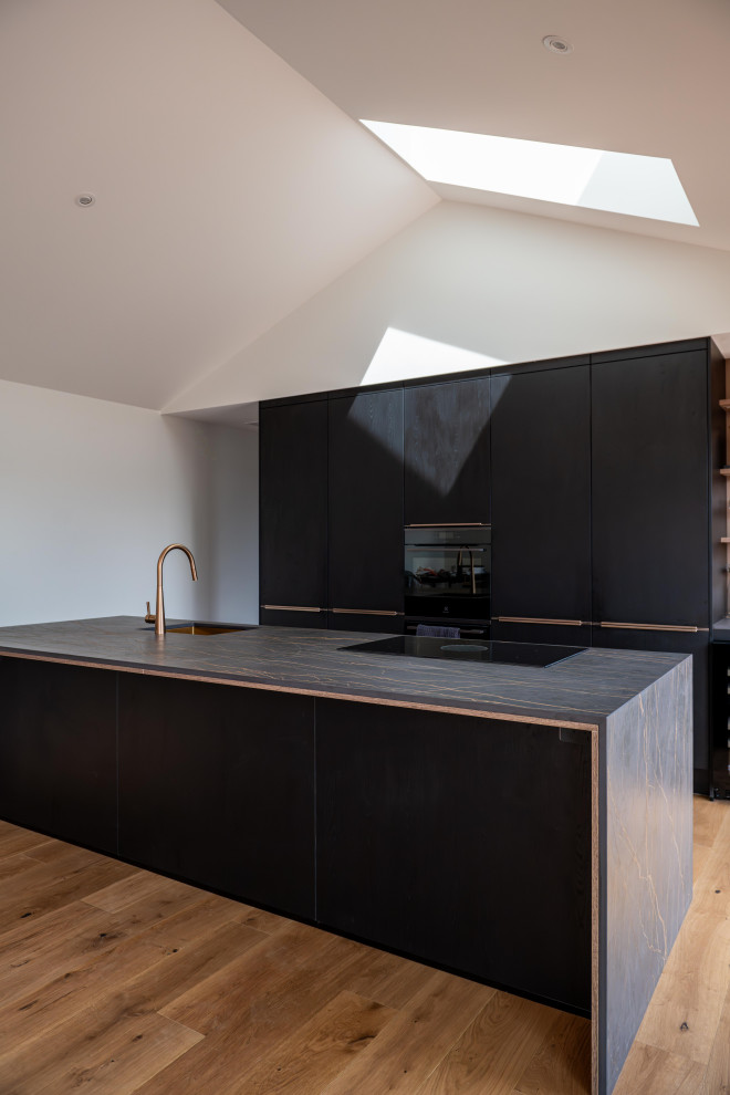 New Build with Warmth, Charm and Morning Sun