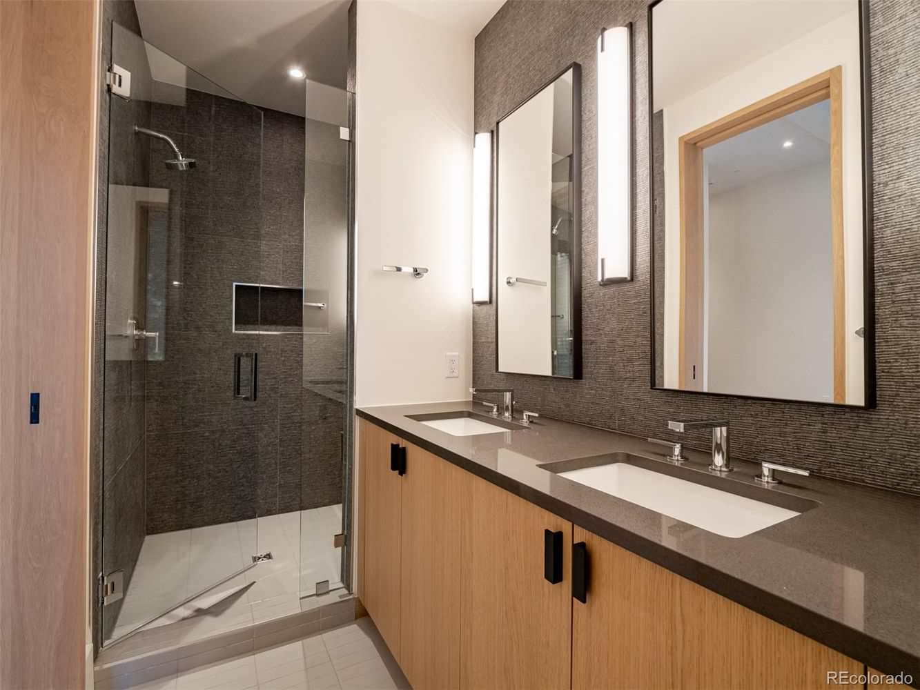 27 Boulder cir