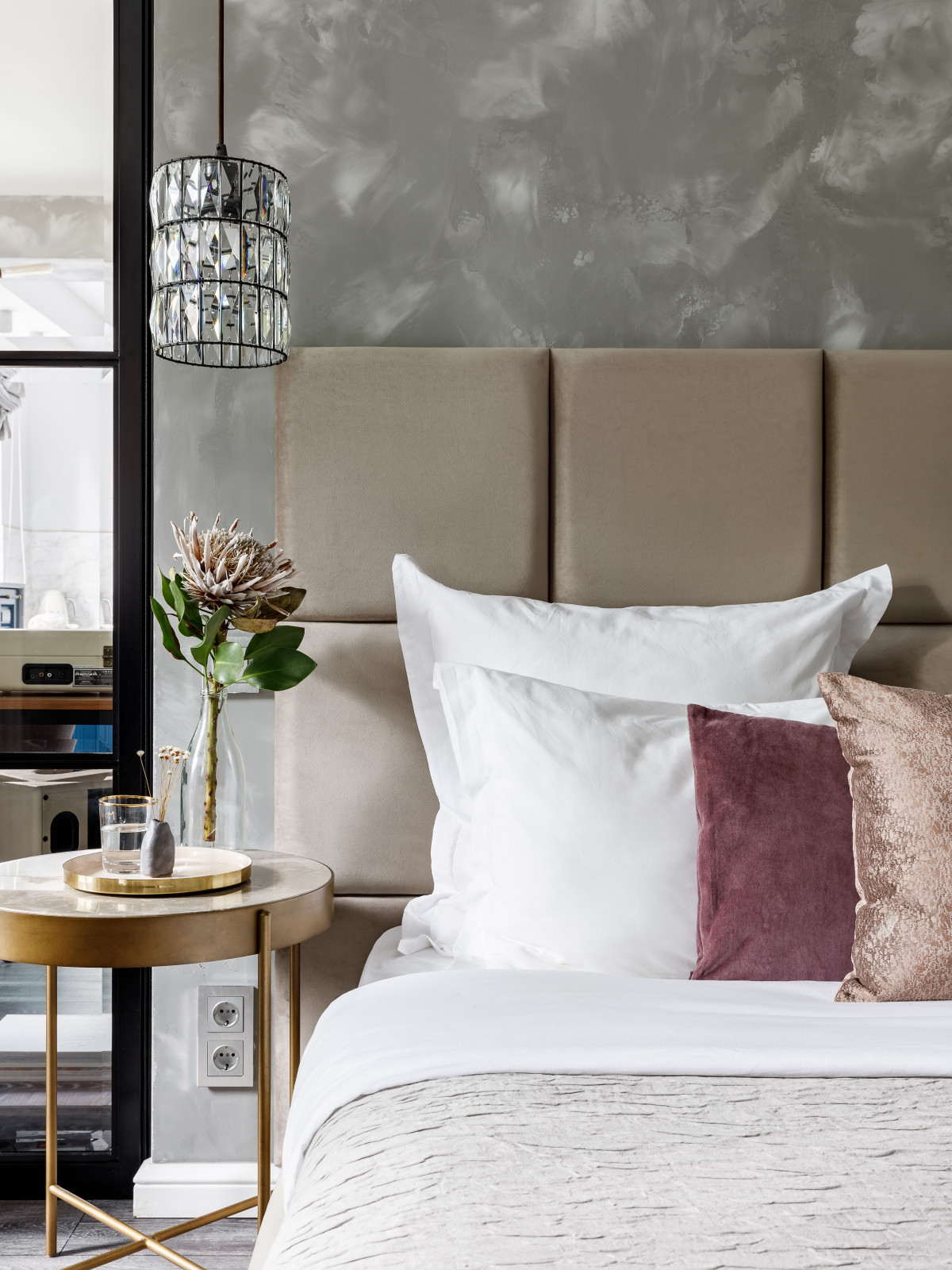 Ecleсtic flat with one bedroom