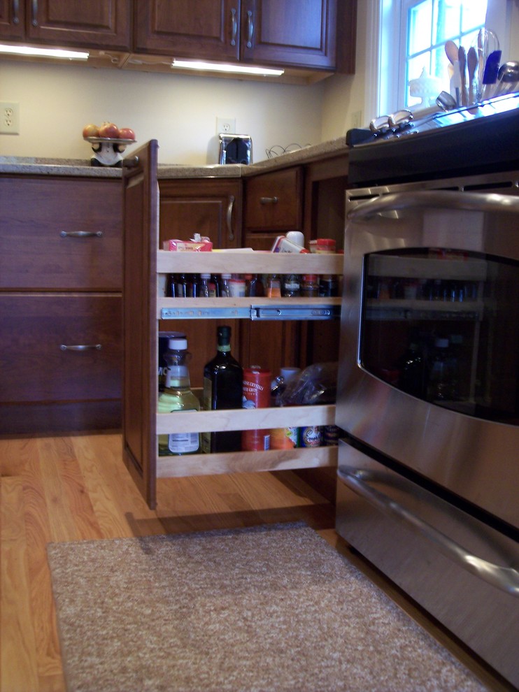 Kitchen - rustic kitchen idea
